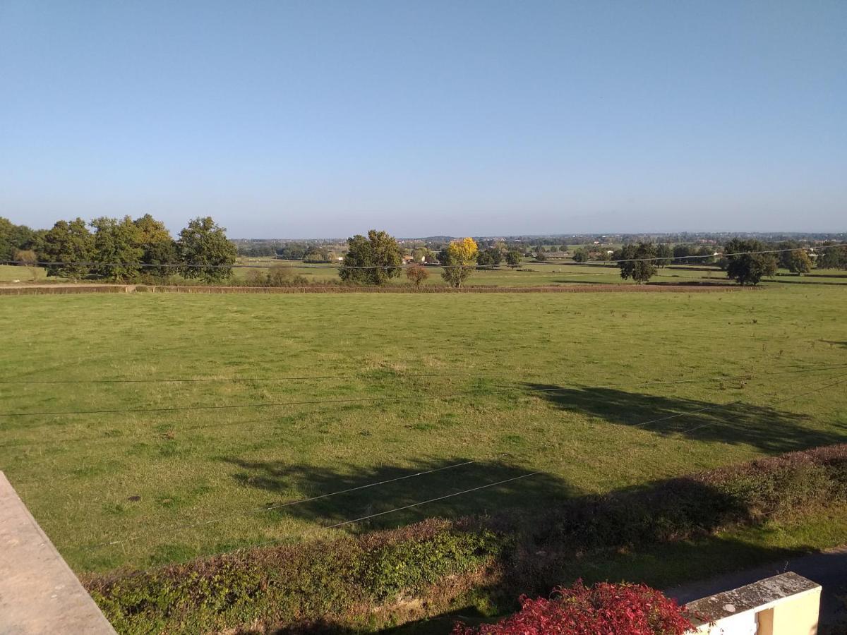 Domaine Berenguer Bed & Breakfast Ouches Exterior foto